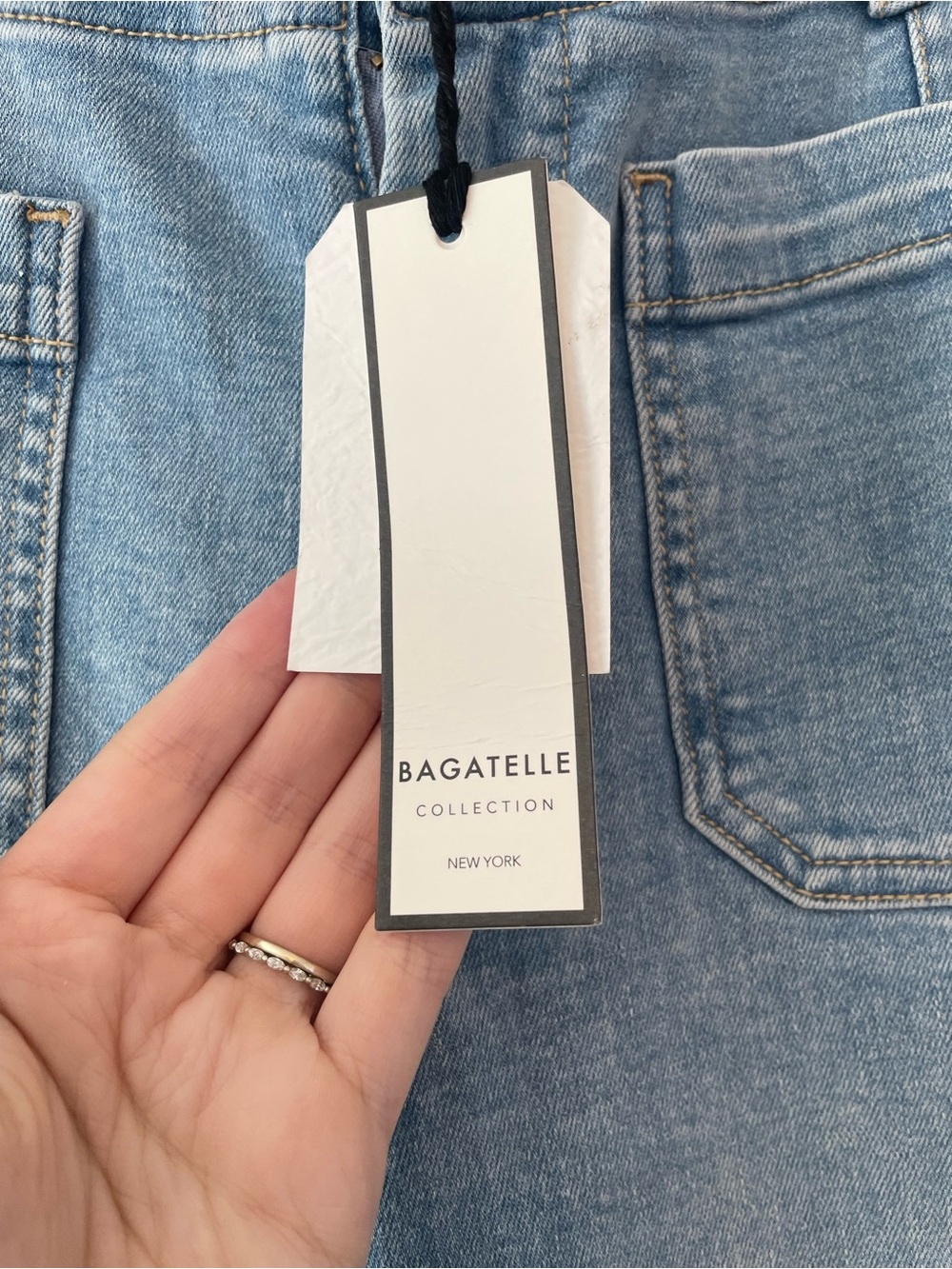 bagatelle Light Wash Wide-Leg Jeans - Picture 5 of 8
